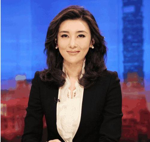 杨磊央视女主持丝袜,杨磊央视女主持的时尚演绎